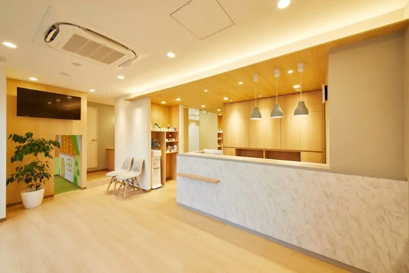 しのざきエキ歯科