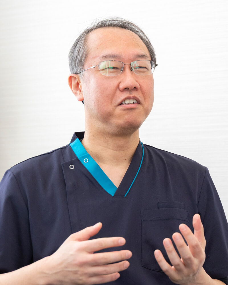 口の機能は、姿勢や全身の健康にも深く関わっている