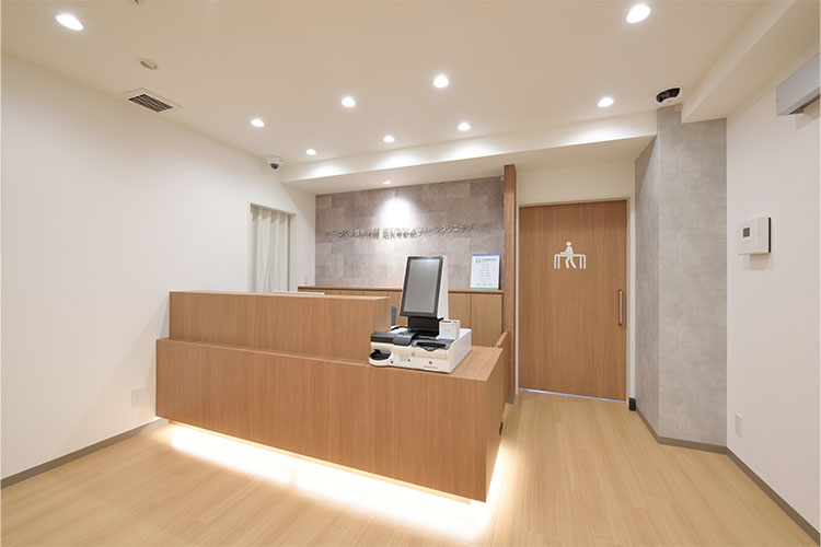 膝の痛みはつくる整形外科 祐天寺駅前スポーツクリニックにご相談を