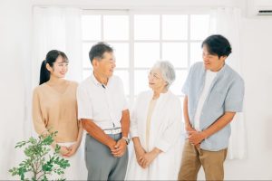 親の介護で兄弟との役割分担はどうしたらよい？揉めやすい原因や対策方法を解説
