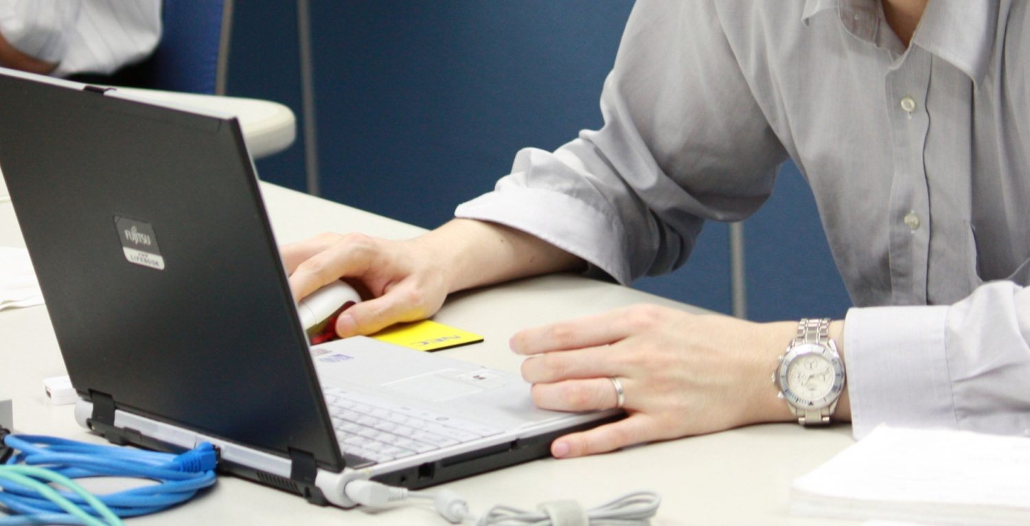 インプラント手術翌日から仕事に復帰できるか