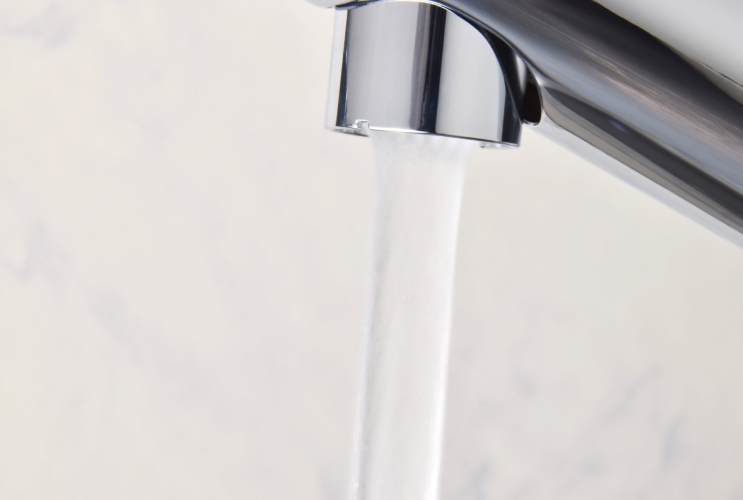 オーバーデンチャーのお手入れ方法