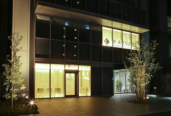 淀屋橋勝部歯科