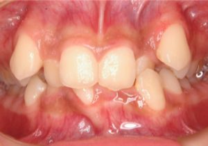 クリスタル歯科