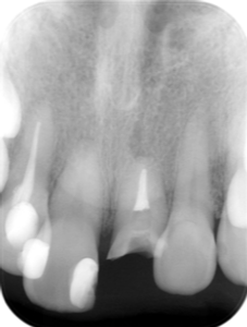 クリスタル歯科