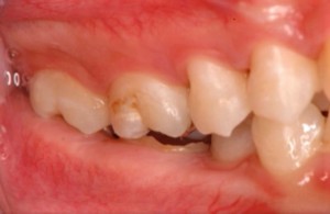 クリスタル歯科