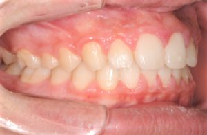 クリスタル歯科