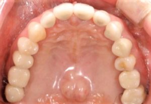 クリスタル歯科