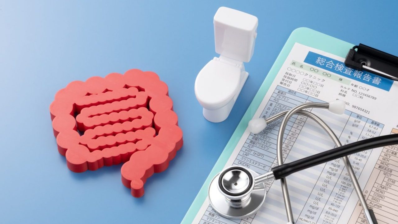 健康診断で『大腸がん』は見逃される？ 『血便』などの症状と「大腸カメラ」の重要性