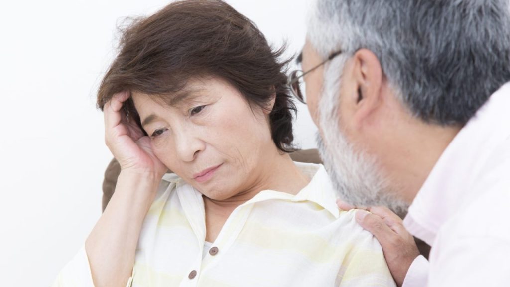 家族が『認知症』と診断されたら？ 初期対応と知っておきたい制度・支援【医師監修】