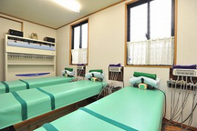 栄新堂接骨院詳細写真3