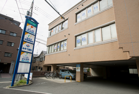 しらね泌尿器科クリニック