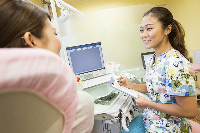 カムカムデンタルクリニック