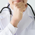 精巣腫瘍の症状や原因、治療方法とは?