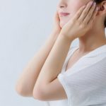 「コラーゲンは塗ったり食べたりしても意味ない」これって実際どうなの？ 皮膚科医が解説