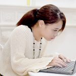 あなたの腰痛は、姿勢の悪さが原因かも。柔道整復師が教える姿勢矯正法